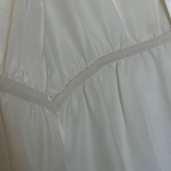 Vintage Victoria’s Secret Robe Small White Satin Gold Label Bridal Wedding 90sVS - Picture 4 of 6